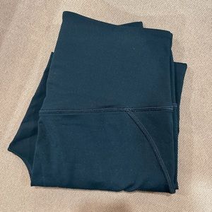 Girlfriend Collective 3/4 length Earth Day Special Edition Color Size M